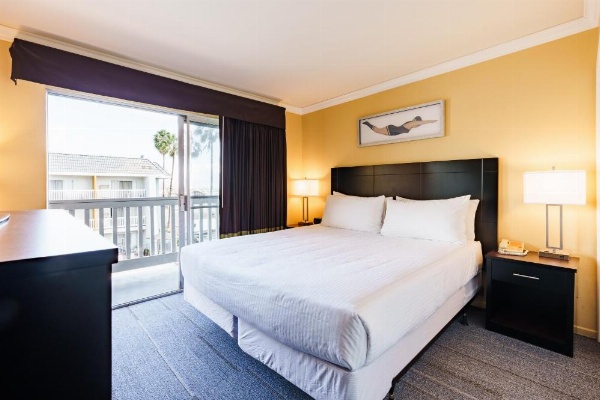 Dana Point Marina Inn image 15