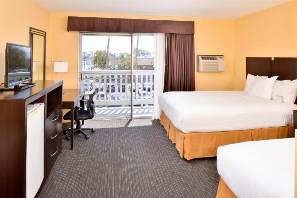 Dana Point Marina Inn image 32