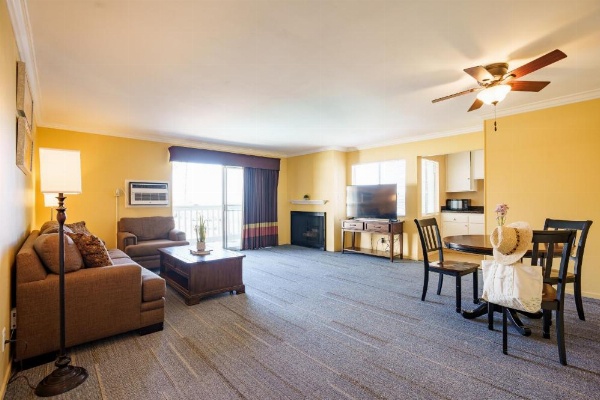 Dana Point Marina Inn image 47